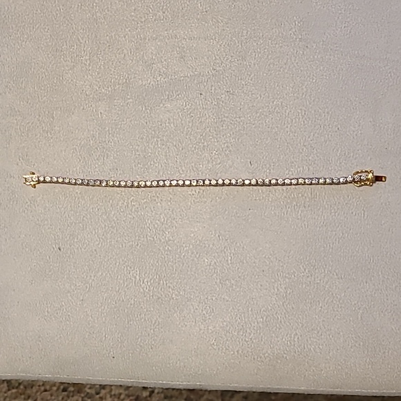 SPARKLE ALLURE WOMENS FINE SILVER PLATED FASHION JEWELRY TENNIS BRACELET - Picture 5 of 10